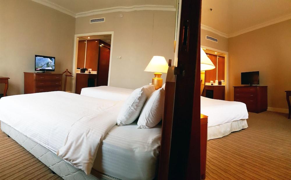 Hotel Royal Penang George Town Extérieur photo